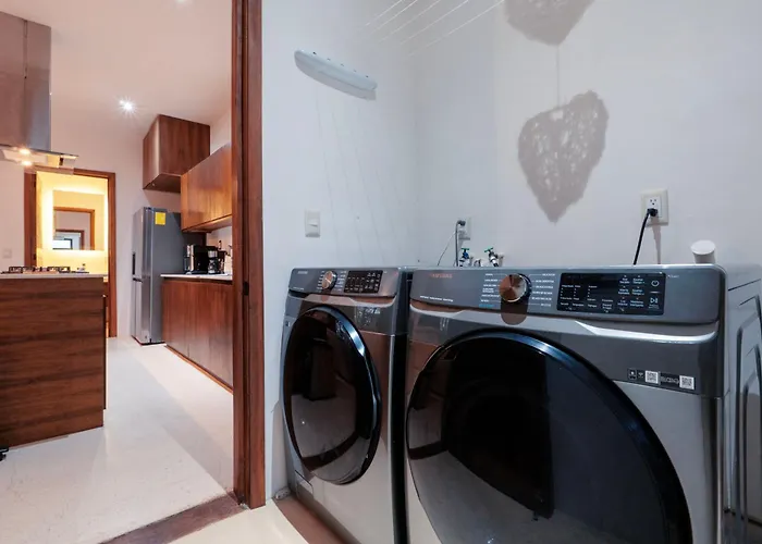 Amar Apartment *